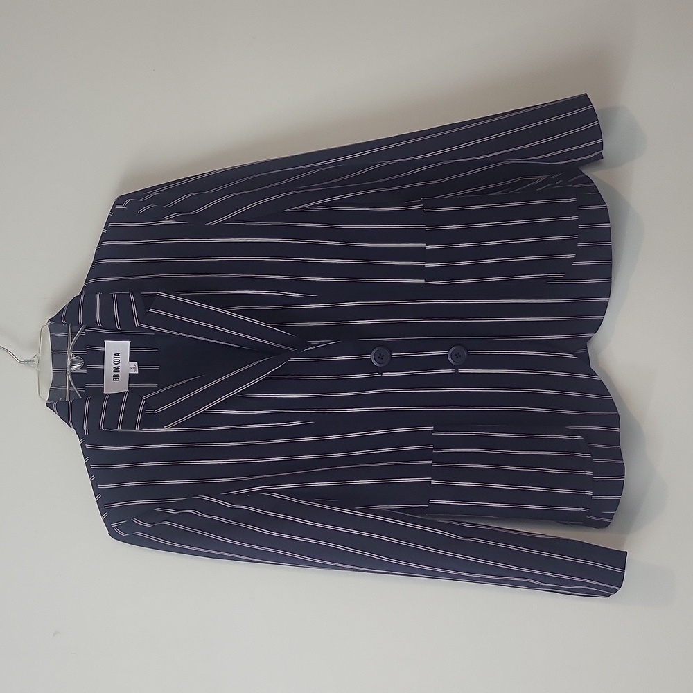BB DAKOTA Blaze it Blazer in Navy White Red